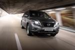 Nissan Pathfinder Hybrid 2015 года